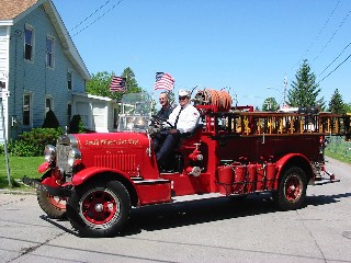 1927 Sanford 500 gpm/300 gallon engine - another angle